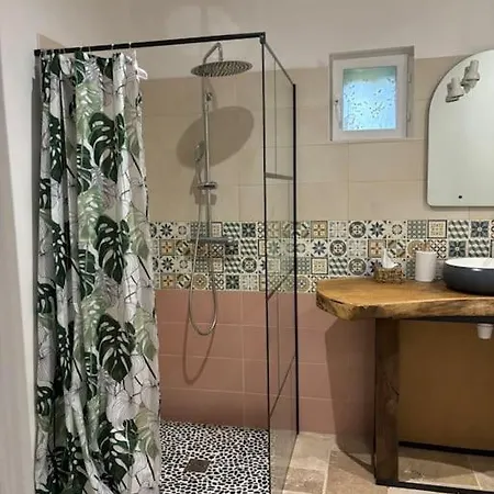 Maison 3 *